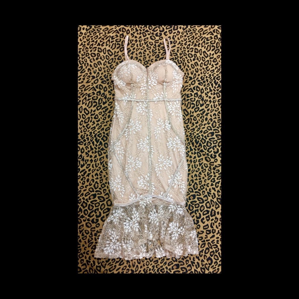 Cute dress New never been used